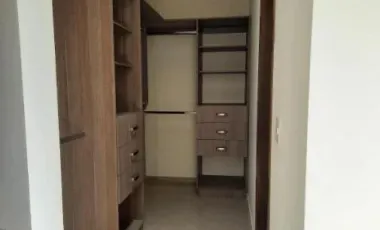 No es suerte, es estrategia inmobiliaria!! Venta de Hermosa Casa en Remate Bancario En Monteverde 2 Zapopan Jal.