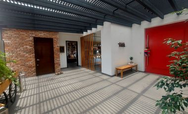 EXCLUSIVA RESIDENCIA DE LUJO EN CACALOMACÁN  EN TOLUCA 🏡 ¡Vive la grandeza en una propiedad única con vistas espectaculares al volcán!