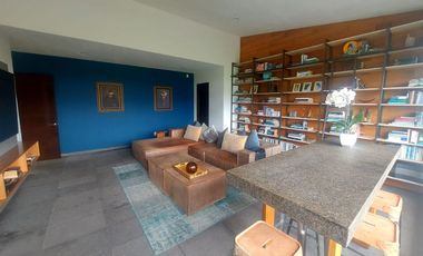 EXCLUSIVA RESIDENCIA DE LUJO EN CACALOMACÁN  EN TOLUCA 🏡 ¡Vive la grandeza en una propiedad única con vistas espectaculares al volcán!