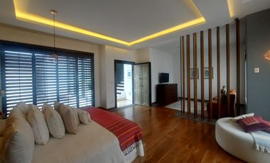 EXCLUSIVA RESIDENCIA DE LUJO EN CACALOMACÁN  EN TOLUCA 🏡 ¡Vive la grandeza en una propiedad única con vistas espectaculares al volcán!