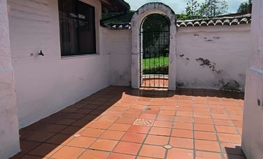 CLUB LOS CHILLOS - CASA DE VENTA