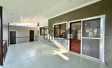 Unfurnished 3 Bedroom Bungalow with Pool in Banilad for Rent