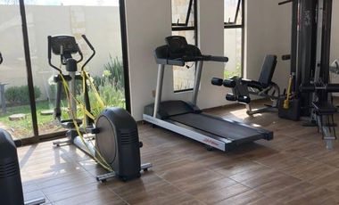 RENTA DE CASA AMUEBLADA  EN CAPELLANIA SALIDA LEON SILAO