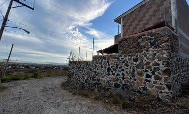 CASA EN VENTA A UNOS MINUTOS DE TLAYACAPAN, MORELOS