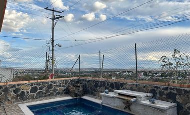 CASA EN VENTA A UNOS MINUTOS DE TLAYACAPAN, MORELOS