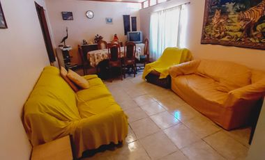 Dos Casa Amplias en Calle Concepcion, Villa Alemana