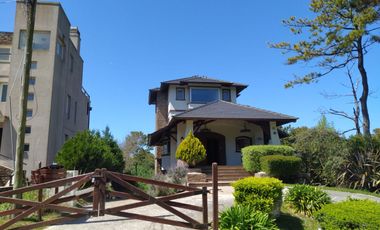 VENTA - MAR DE LAS PAMPAS - EXCLUSIVO CHARLET ESTILO AMERICANO