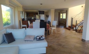 VENTA - MAR DE LAS PAMPAS - EXCLUSIVO CHARLET ESTILO AMERICANO