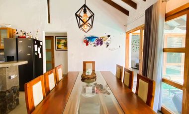 RESORT-STYLE HOUSE FOR SALE