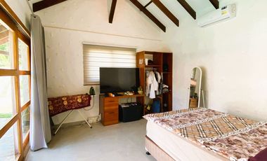 RESORT-STYLE HOUSE FOR SALE