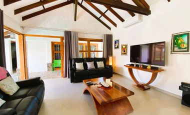 RESORT-STYLE HOUSE FOR SALE