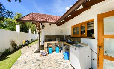 RESORT-STYLE HOUSE FOR SALE