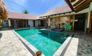 RESORT-STYLE HOUSE FOR SALE