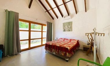 RESORT-STYLE HOUSE FOR SALE