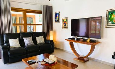 RESORT-STYLE HOUSE FOR SALE