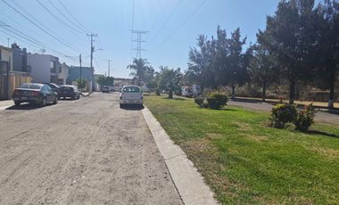 Casa uso comercial Centinela Zapopan en esquina $2,200,000