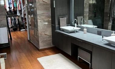 HERMOSA RESIDENCIA EN VENTA EN CAMPOS ELISEOS, SUPER EQUIPADA