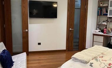 HERMOSA RESIDENCIA EN VENTA EN CAMPOS ELISEOS, SUPER EQUIPADA