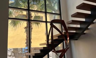 HERMOSA RESIDENCIA EN VENTA EN CAMPOS ELISEOS, SUPER EQUIPADA