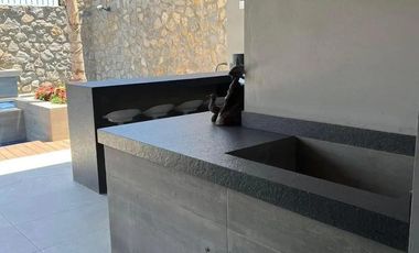 HERMOSA RESIDENCIA EN VENTA EN CAMPOS ELISEOS, SUPER EQUIPADA