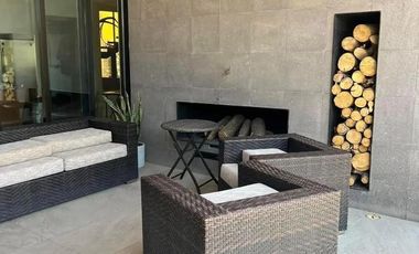 HERMOSA RESIDENCIA EN VENTA EN CAMPOS ELISEOS, SUPER EQUIPADA