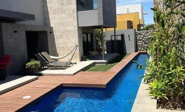 HERMOSA RESIDENCIA EN VENTA EN CAMPOS ELISEOS, SUPER EQUIPADA