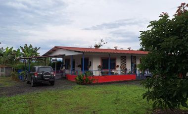 VENTA FINCA A 15 MINUTOS DE QUIMBAYA - QUINDIO.