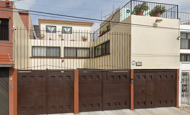 CASA EN REMATE EN IZTACALCO CDMX