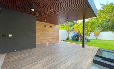 Casa en Avenida García Lavín “Privada Xaman-tan”