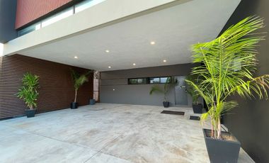 Casa en Avenida García Lavín “Privada Xaman-tan”