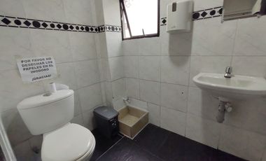 SE RENTA LOCAL COMERCIAL  MALL VERONA