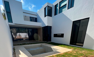 Hermosa casa en venta en la privada Punta Lomas