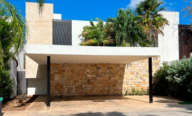 Hermosa casa en venta en la privada Punta Lomas