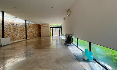 Hermosa casa en venta en la privada Punta Lomas