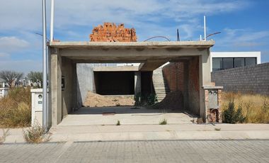 OBRA NEGRA EN PRIVADA CIELO ABIERTO, LOS LAGOS