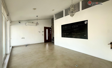 Casa Venta uso comercial amplios espacios esquina Fracc Reforma Veracruz