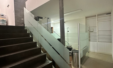 Casa Venta uso comercial amplios espacios esquina Fracc Reforma Veracruz