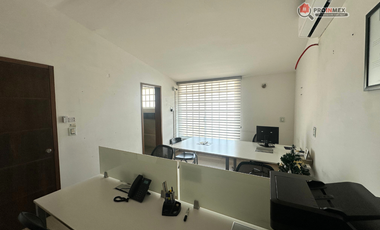 Casa Venta uso comercial amplios espacios esquina Fracc Reforma Veracruz