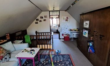 Arriendo casa estilo Inglés, de 5 dormitorios , 5 baños ,barrio Miraflores