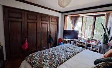 Arriendo casa estilo Inglés, de 5 dormitorios , 5 baños ,barrio Miraflores