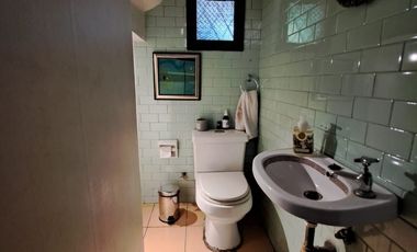 Arriendo casa estilo Inglés, de 5 dormitorios , 5 baños ,barrio Miraflores