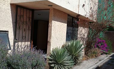 Forjadores conjunto cerrado, cerca Cruz del Sur