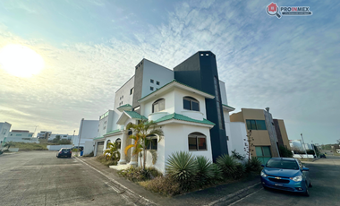 CASA NUEVA AMPLIA RENTA FRACCIONAMIENTO REAL MANDINGA RIVIERA VERACRUZANA