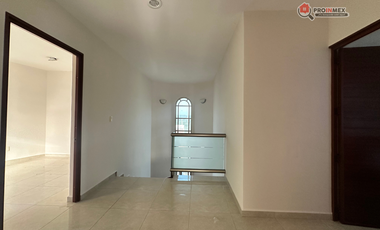 CASA NUEVA AMPLIA RENTA FRACCIONAMIENTO REAL MANDINGA RIVIERA VERACRUZANA