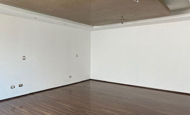 CASA EN VENTA EN JARDINES DE ZAVALETA, 3 RECÁMARAS ENORMES TODAS CON BAÑO Y VESTIDOR, OFICINA EN PLANTA BAJA, A 5 MINUTOS DE LA UDLA, PUEBLA
