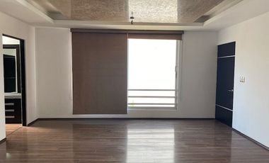 CASA EN VENTA EN JARDINES DE ZAVALETA, 3 RECÁMARAS ENORMES TODAS CON BAÑO Y VESTIDOR, OFICINA EN PLANTA BAJA, A 5 MINUTOS DE LA UDLA, PUEBLA