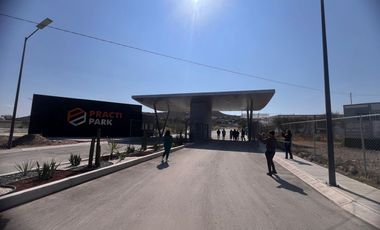 Bodegas en venta o renta frenta al Parque Industrial Querétaro