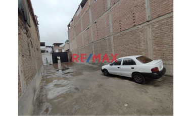 Venta De Gran Terreno En Sjm, Zona Urbana Y Segura - Ocasion