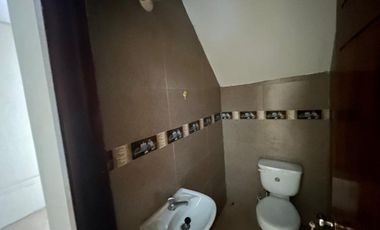 casa con local comercial de venta en Montecristi