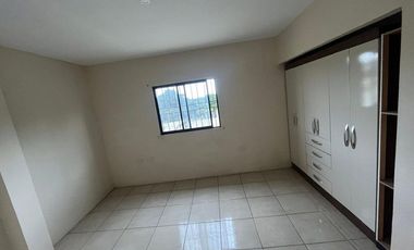 casa con local comercial de venta en Montecristi